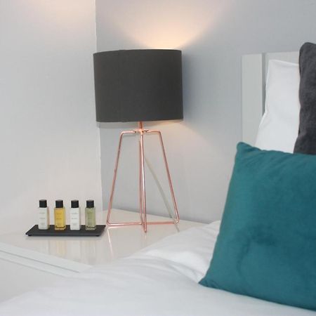 فيلا Berwicks House - Nec & Airport - Stylish 3-Bed House With Garden برمنغهام المظهر الخارجي الصورة